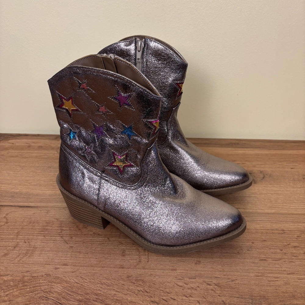 STEVE MADDEN Mirey Star Cowboy Boots Pewter Metallic Silver Kids Size 5 Low Heel